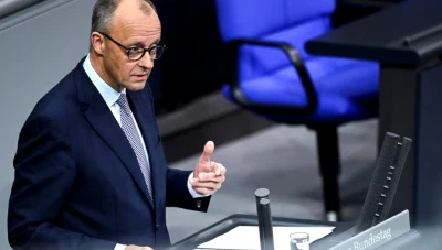 ميرتس يدعو الرئيس الشرع إلى برلين لبحث عودة اللاجئين