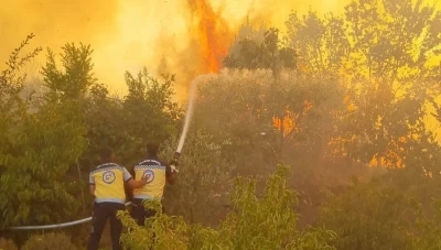 الدفاع المدني يعلن جهود مكثفة لإخماد حرائق الغابات في اللاذقية وحماة