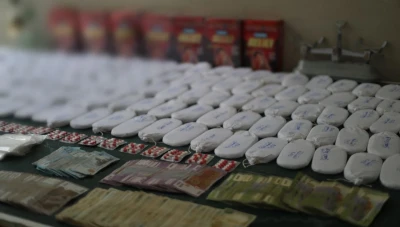 القبض على مروّج مواد مخدرة  بمنطقة البوكمال بريف ديرالزور