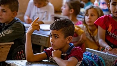 مرصد حقوقي يحذر من خطورة فرض مناهج "ب ي د" على مدارس منطقة الجزيرة السورية