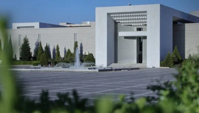 الرئاسة السورية تحدد دوام رمضان من الثامنة صباحاً حتى الثانية ظهراً