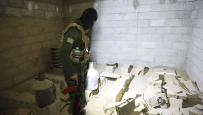 الأمن الداخلي في البوكمال يعثر على مستودع ألغام وصواعق كهربائية