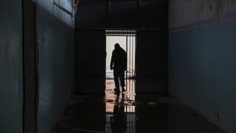 في غضون أي...