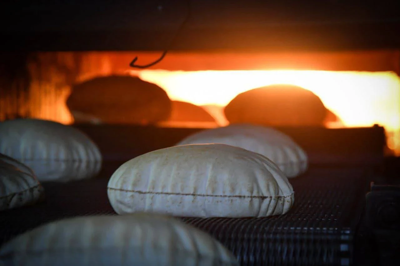 المدير العام للمخابز السورية يؤكد استقرار وزن وسعر ربطة الخبز