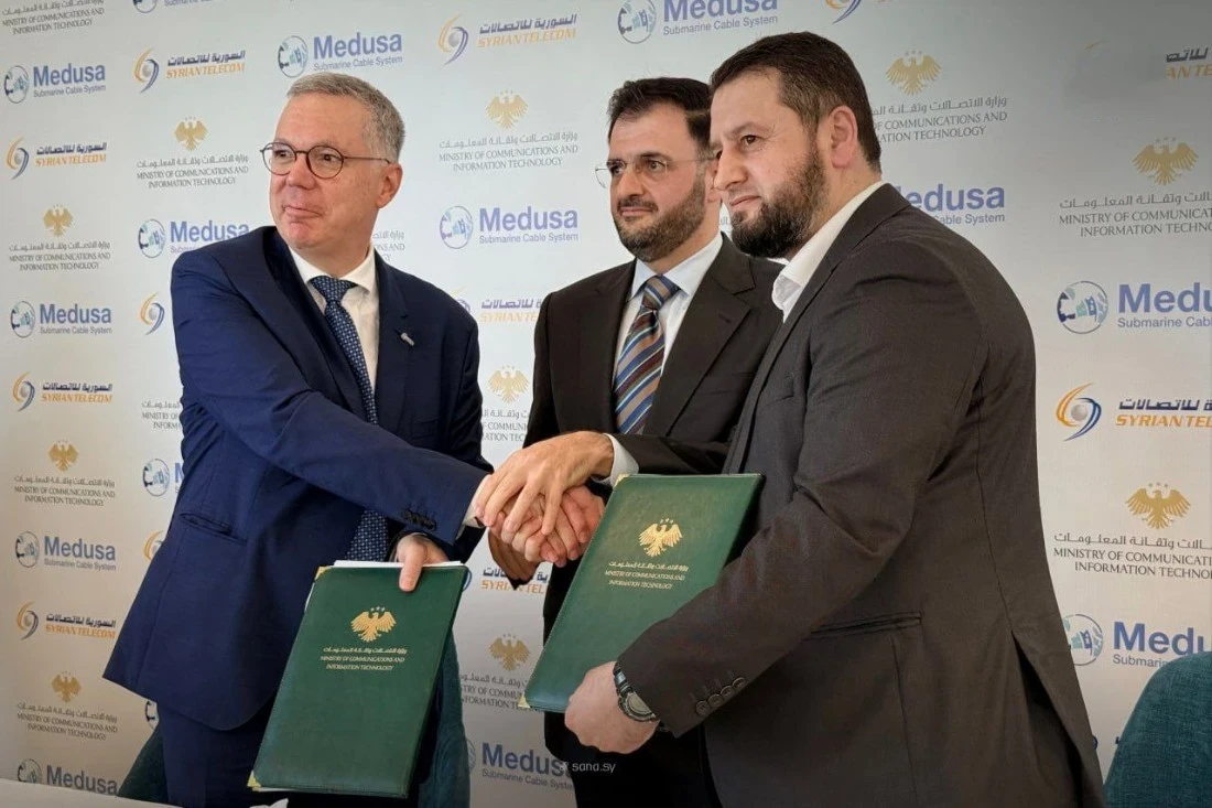 اتفاقية لإنزال “كابل” بحري دولي لتعزيز الإنترنت والبنية التحتية السورية