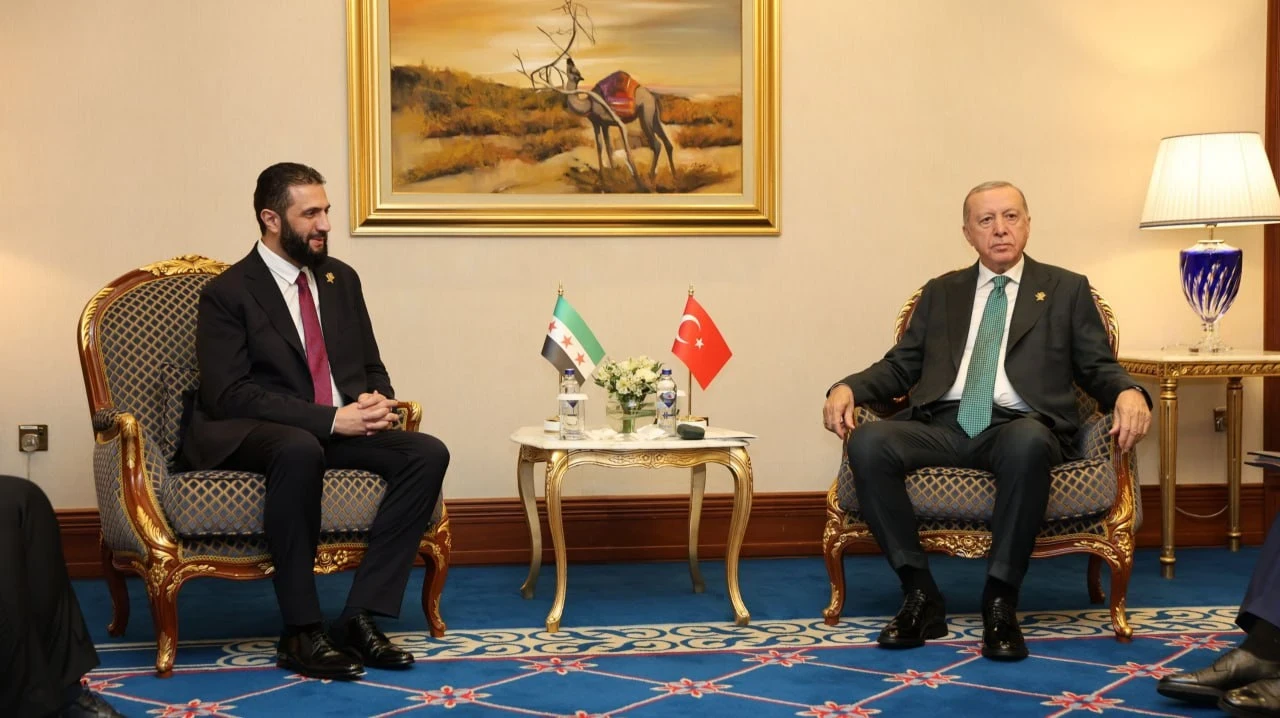 الدوحة: الشرع يلتقي نظيره التركي على هامش قمة الدوحة