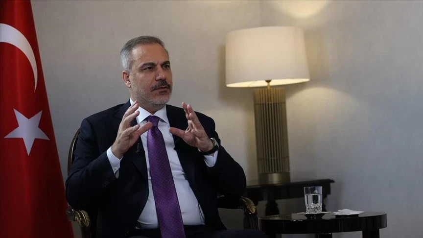 فيدان: يجب إدارة المشاكل السورية دون إراقة دماء