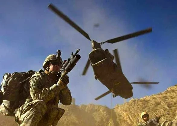 إدلب: التحالف الدولي ينفذ عملية إنزال جوي في أطمة..هذه المعلومات المتوفرة عن المُستهدف