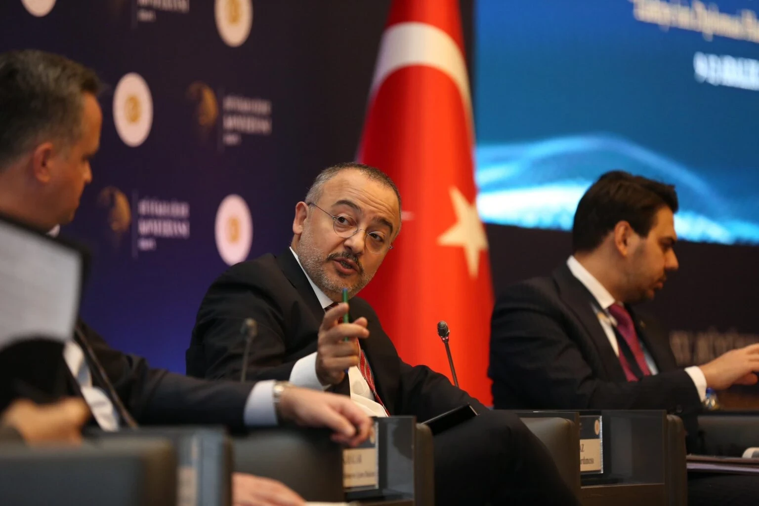 تركيا تعيّن سفيرًا لها في دمشق بعد أكثر من 12 عامًا من القطيعة الدبلوماسية