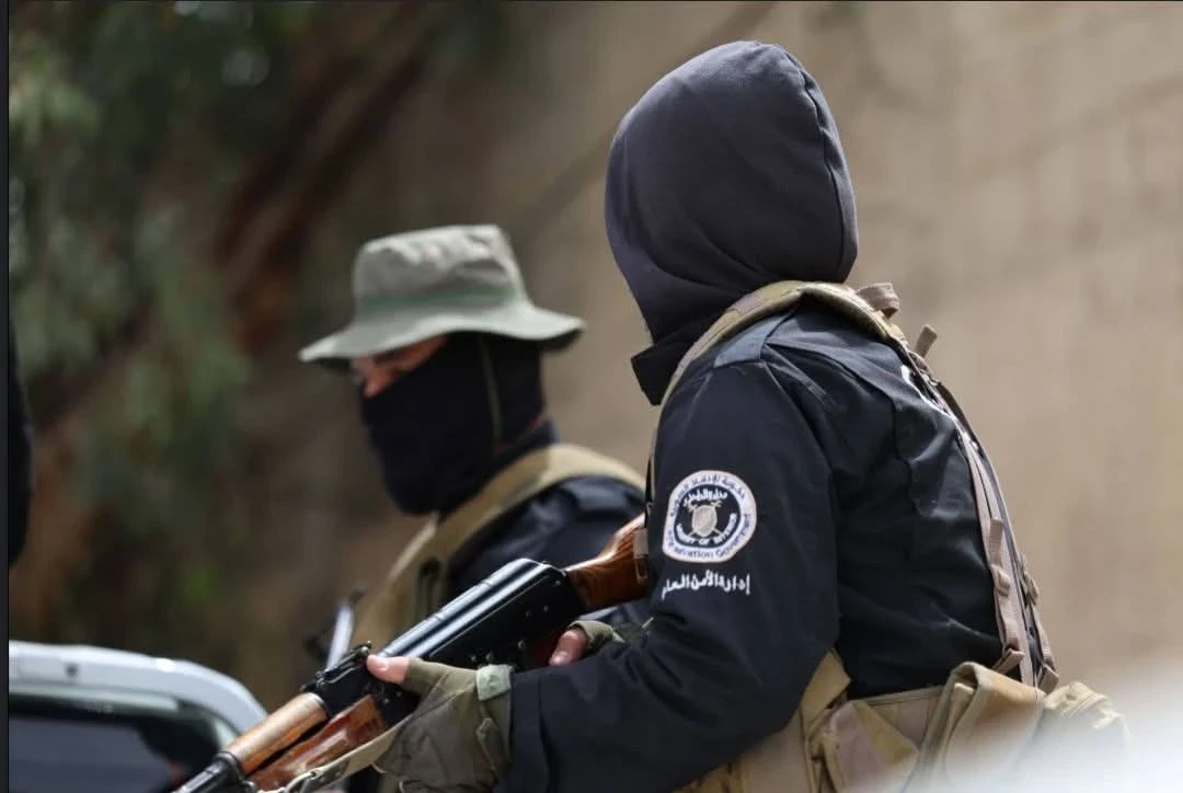 دير الزور:  إعادة توقيف مدير المركز الثقافي الإيراني السابق بعد الإفراج عنه مؤخراً