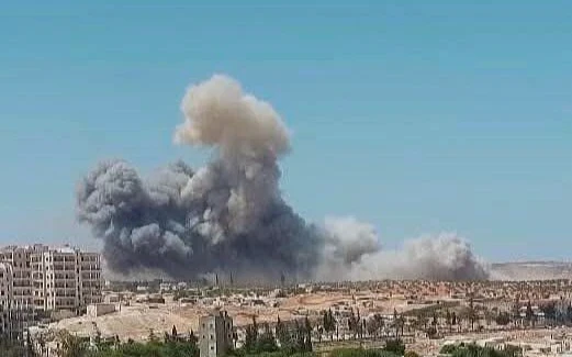 انفجار مستودع أسلحة في إدلب يسفر عن 4 قتلى و4 جرحى