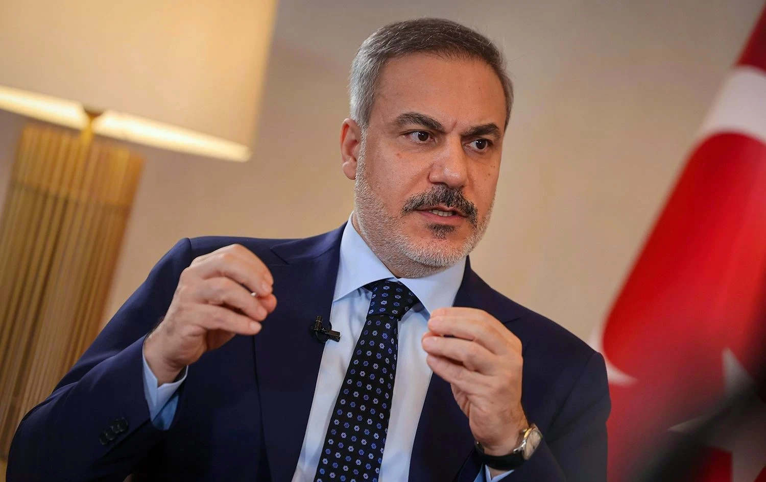 فيدان: التطورات في سوريا تمثل ملفاً رئيسياً لأنقرة ولا نقبل التدخل الإسرائيلي