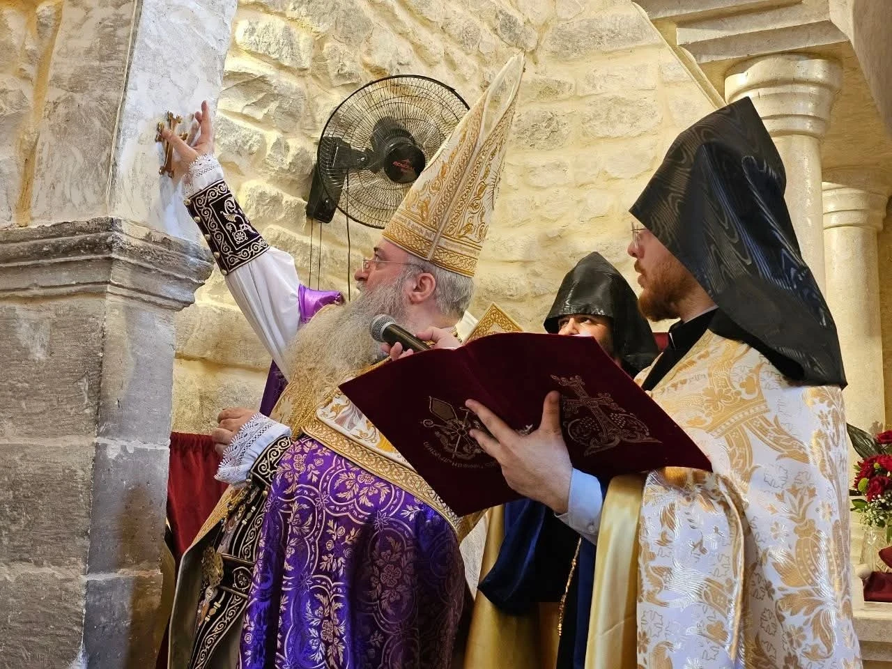 إدلب: افتتاح كنيسة “القديسة آنا”