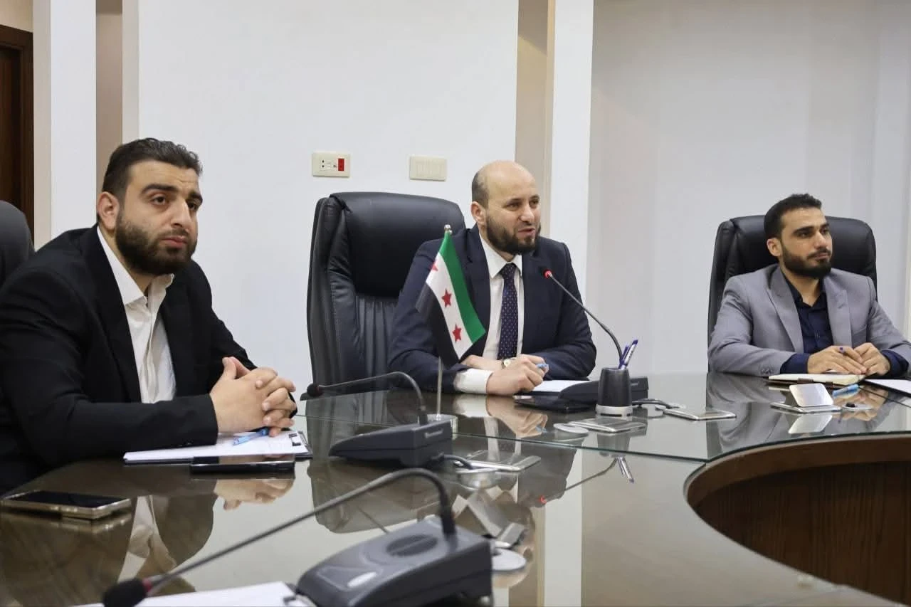 مع شركة سعودية..وزير الطاقة السوري يبحث التعاون في مشاريع الطاقة المتجددة