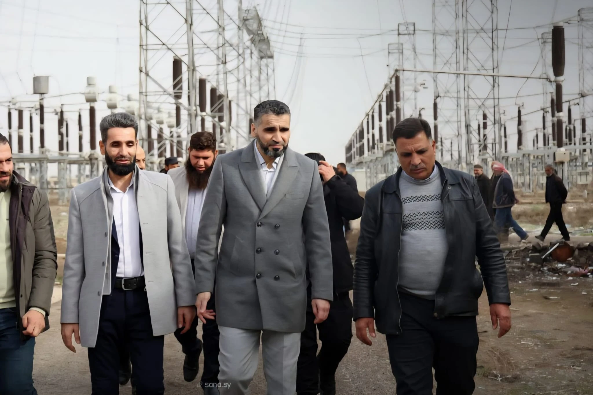 وفد وزارة الطاقة السورية يتفقد واقع الكهرباء في الرقة لتحسين الخدمة