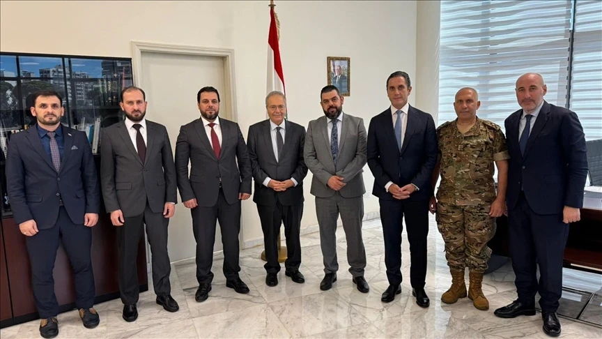 لبنان يسلم سوريا قائمة بالشخصيات التي يشتبه باغتيالها من النظام البائد