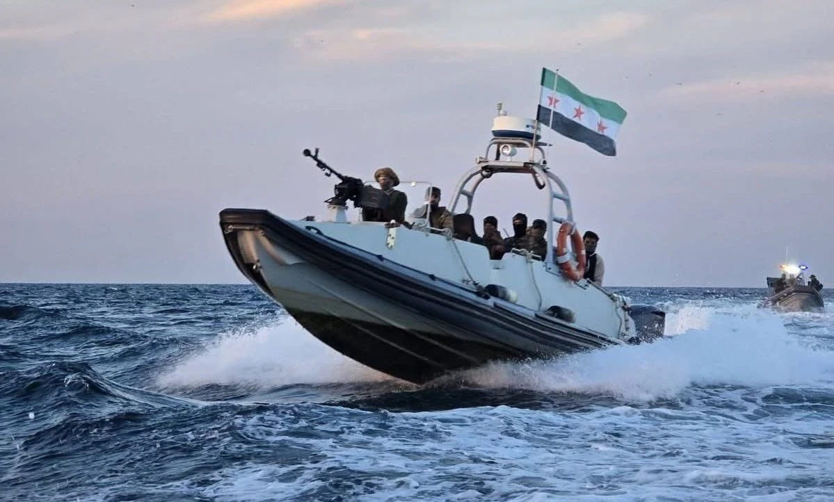 إلى قبرص: خفر السواحل يحبط محاولة هروب جماعية لفلول النظام