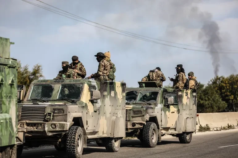 الدفاع السورية: فلول النظام هاجموا آلية عسكرية باللاذقية