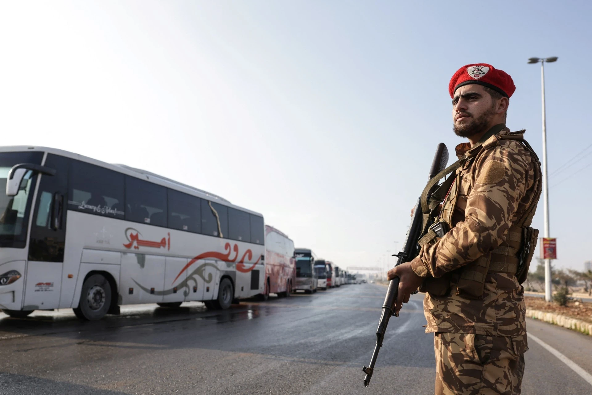 الدفاع تعلن رصد عناصر أجنبية وفلول للنظام بالشيخ مقصود في حلب