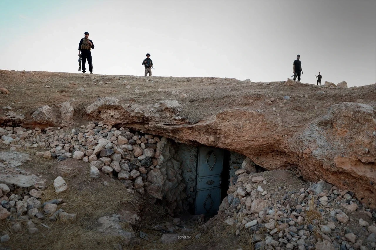 العثور على مغارة كانت تُستخدم سجناً في حمص