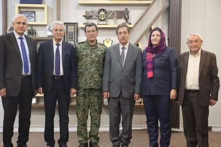 المجلس الوطني الكردي يتراجع عن تلبية دعوة للقاء الحكومة بعد رفض بحث الفيدرالية