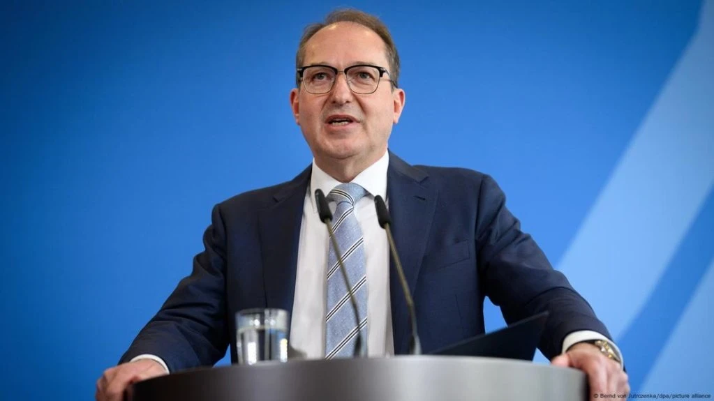 ألمانيا تفتح الباب لمفاوضات في دمشق حول ملف ترحيل اللاجئين