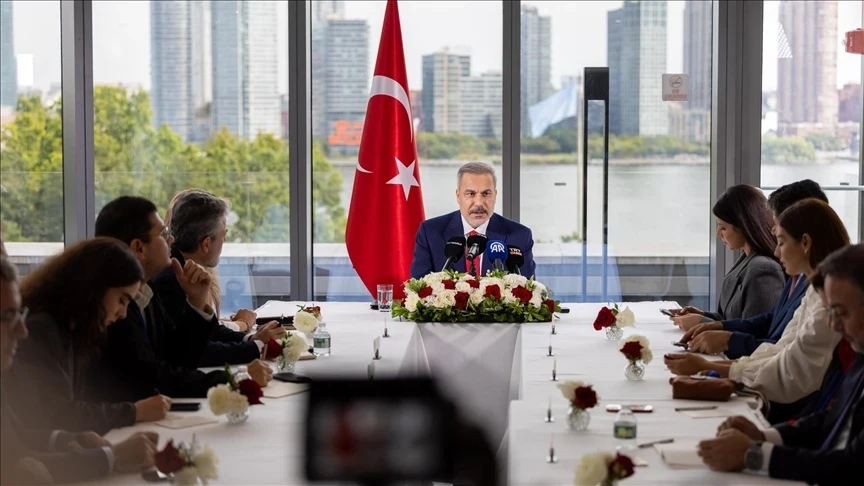 فيدان: واشنطن وأنقرة متفقتان على وحدة أراضي سوريا